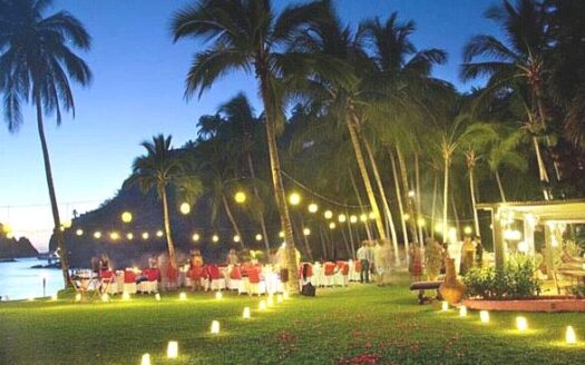 COSTA CAREYES BUNGALOWS