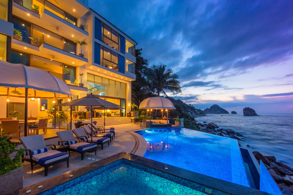 CASA DEMAE II Oceanfront Luxury Villa