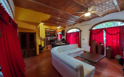 CASA MEDINA