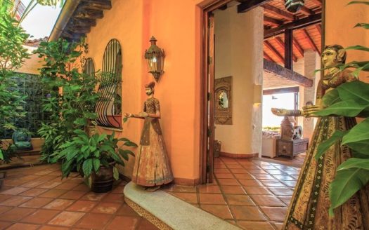VILLA MCFUEGO
