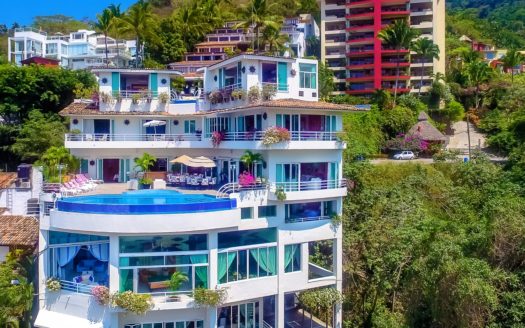 CASA YVONNEKA