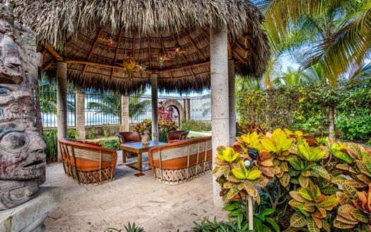 OCEANFRONT LIVING ON MATANCHEN BAY