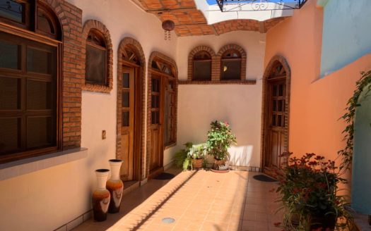 CASA JARDIN