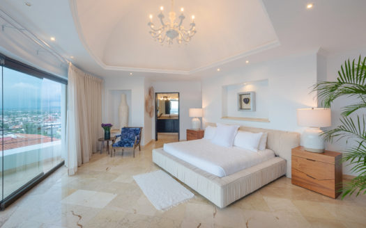 VILLA IRIS