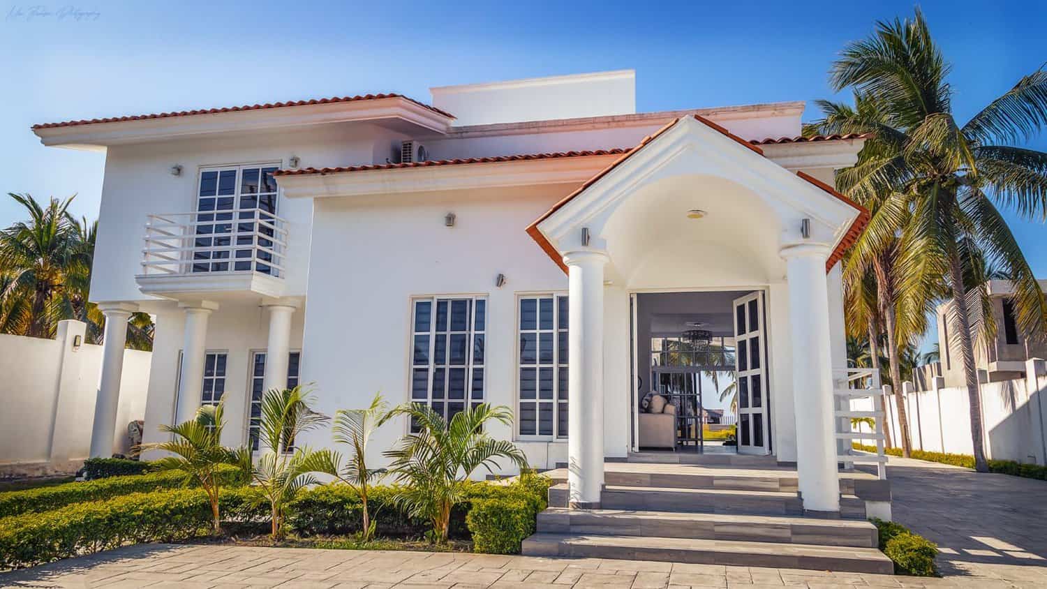 CASA BLANCA EN MATANCHEN Galvan Real Estate