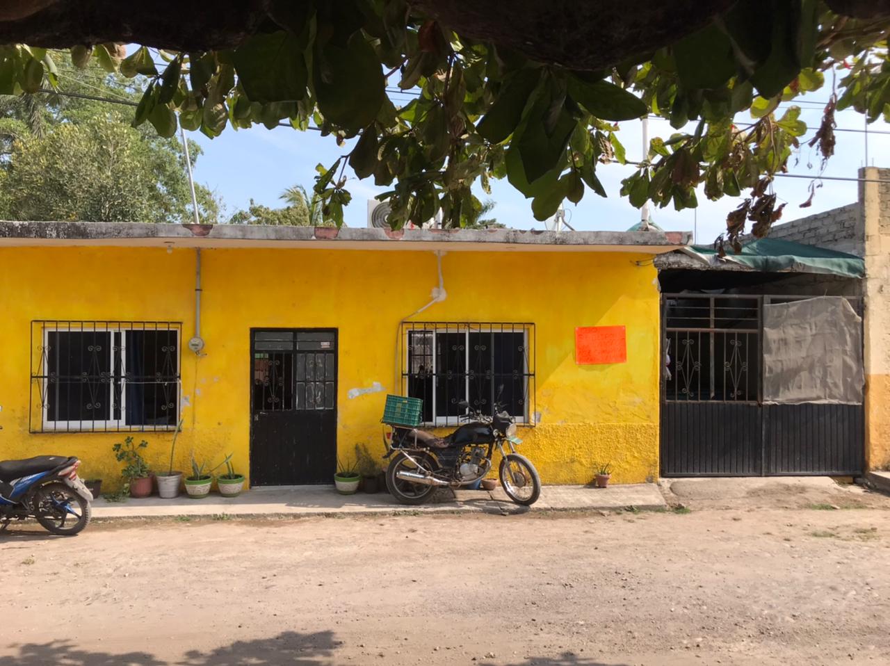 Casa Amarilla