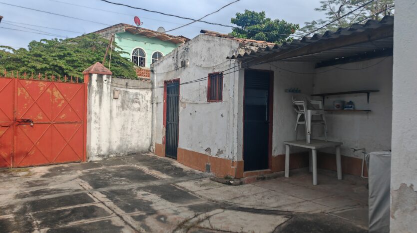 CASA MADERO